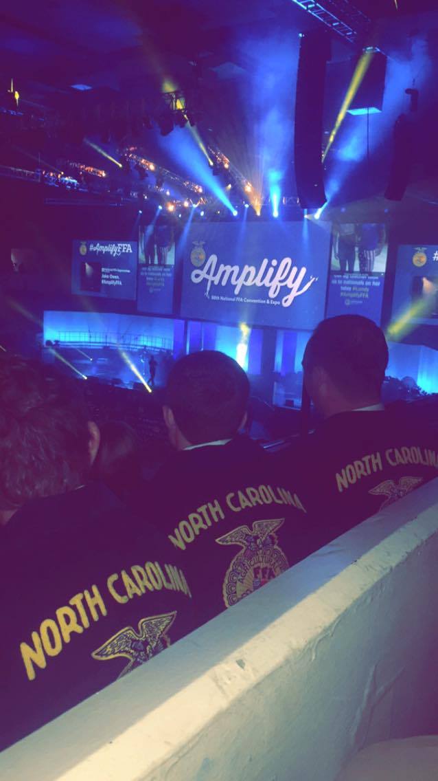 12632973_449535598584832_1975478144_o